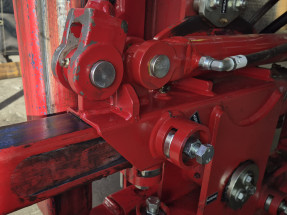3) 300mm Mastshift Ram Mount Lug   Pre Strengthening Install 20260917002929