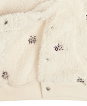 824885 whitecap ditsy detail 20250702035355